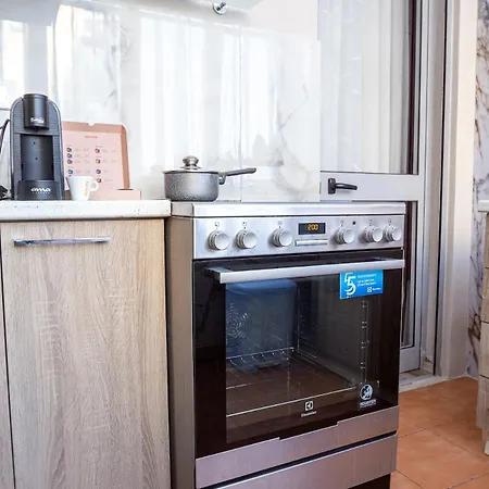 Apartment Cozy - Near New Bazaar Tirana
